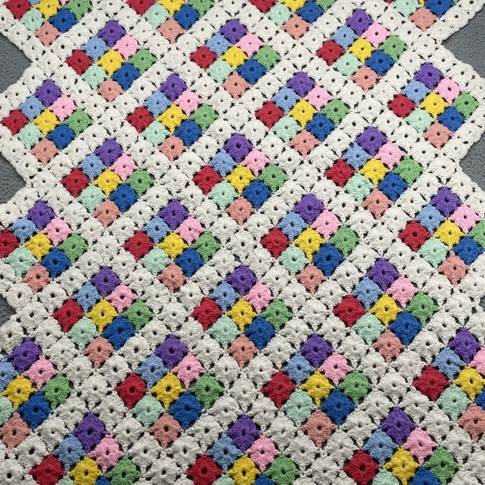 VTG Colorful Crochet Medallion‎ Afghan Blanket 43x65 Granny Square Couch Throw